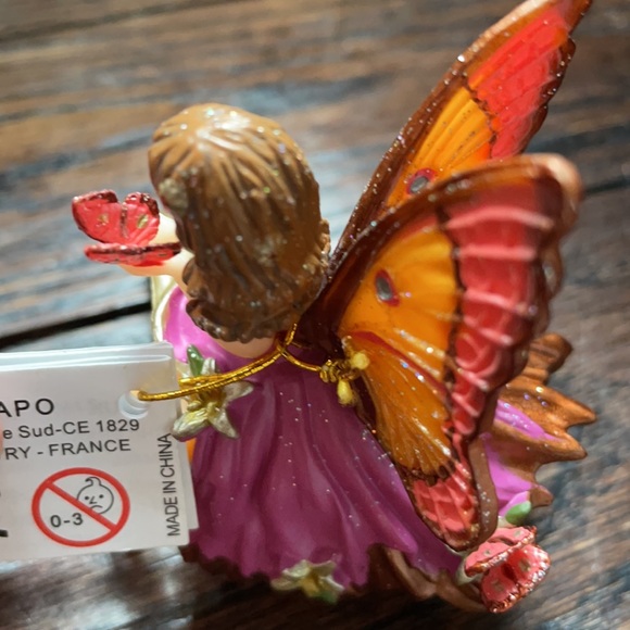 NWT: Fairy butterfly girl figurine by Papo  (2010) - Picture 7 of 9